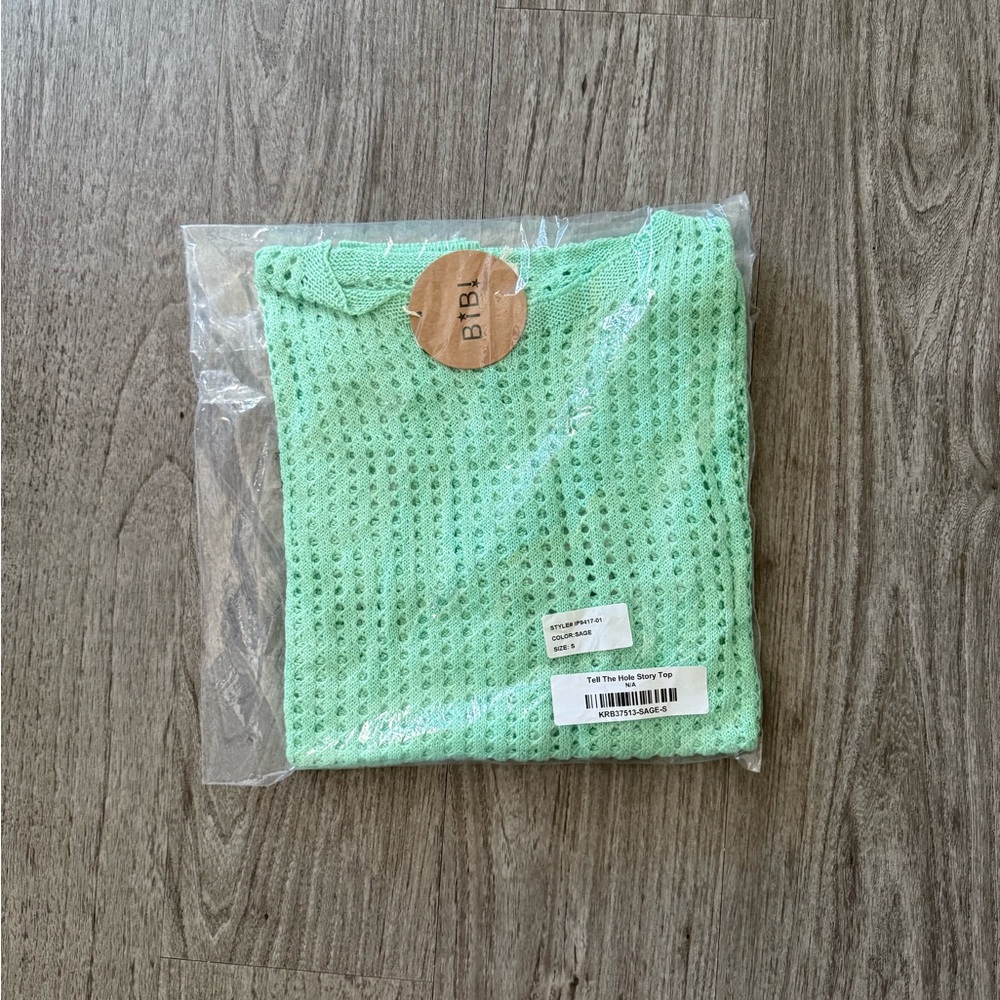 BiBi Light Green Open Knit Sweater NWT - Picture 8 of 8
